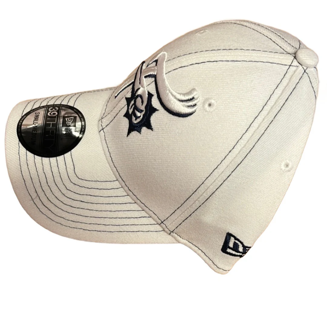 New Era 39Thirty Classic F-Fist Cap White Hat - Image 2